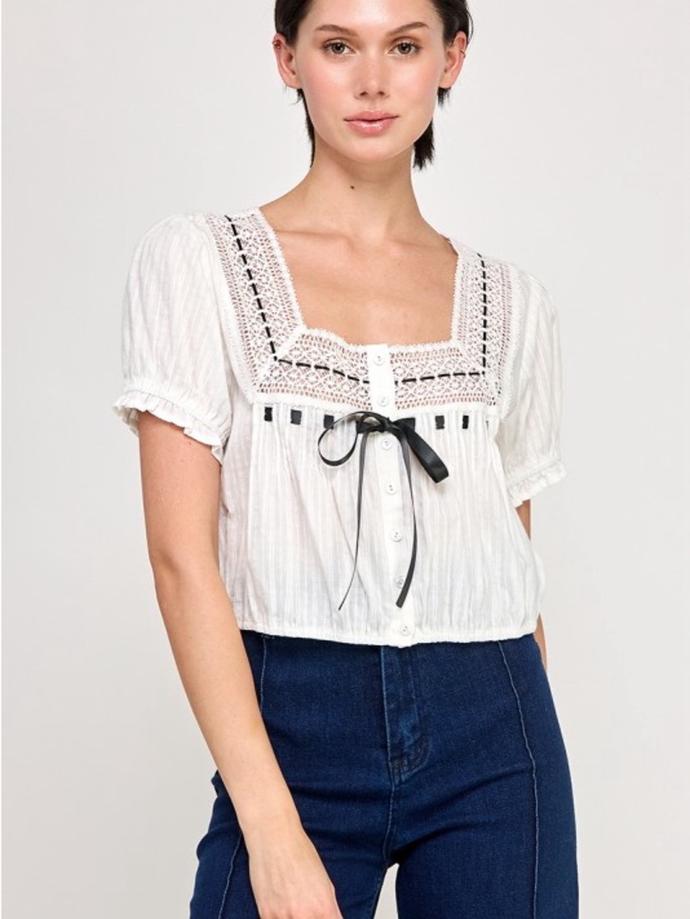 NWT Dainty White 100% Cotton Cropped Lace-Trim Peasant Top with Black Ribbon